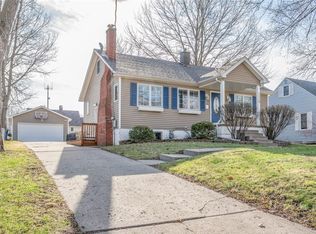 1129 67th St, Windsor Heights, IA 50324