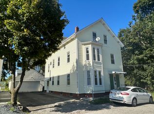 12 Sanford Ave FLOOR 1, Cumberland, RI 02864