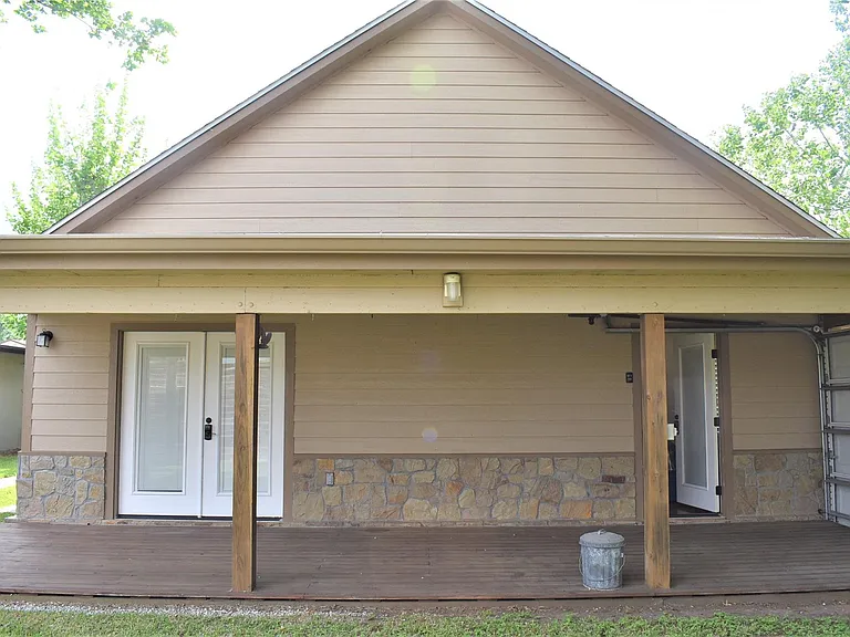 412 Pecan St — Photo 26