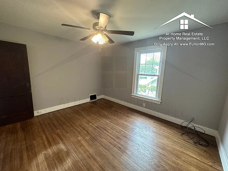 835 Nichols St — Photo 21