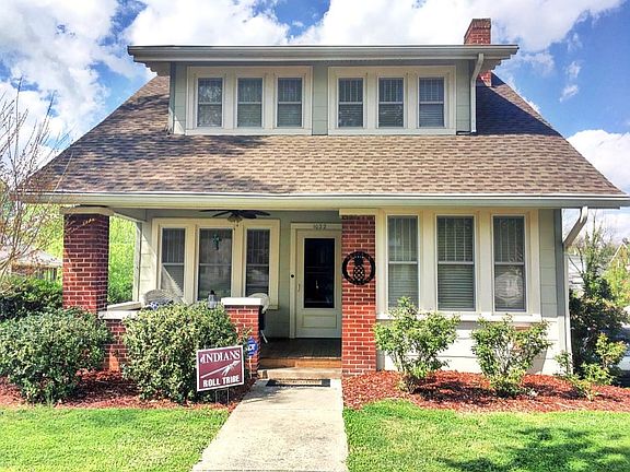2nd image of 1022 Catawba St