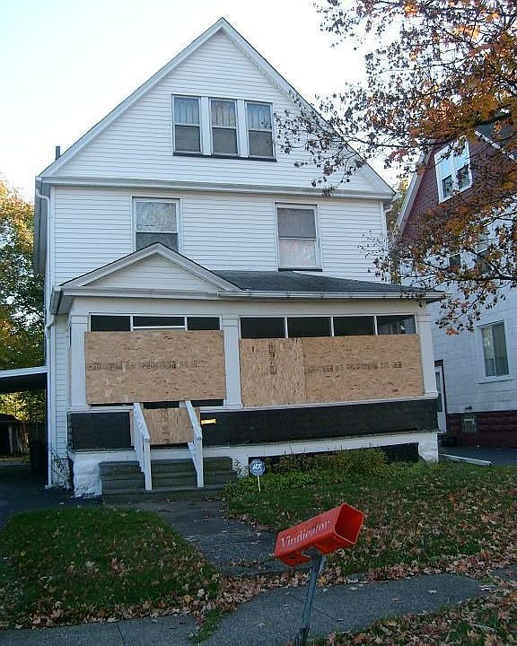 1st image of 387 W Delason Ave