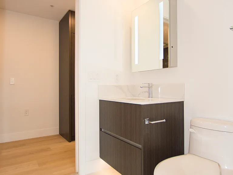 333 Carrall St #406 — Photo 8