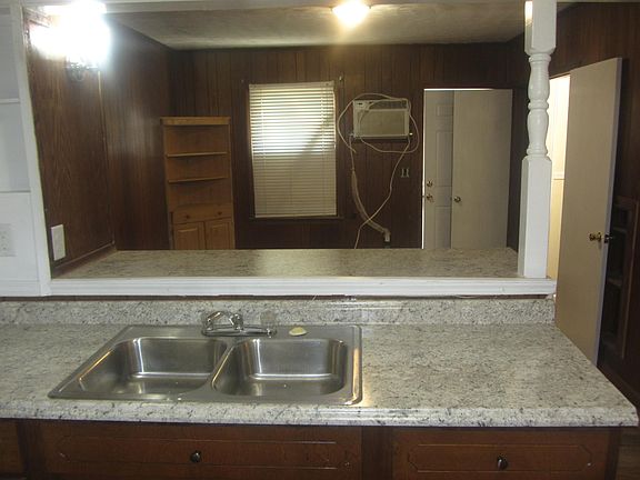 2nd image of 15091 Fort Campbell Blvd APT 4