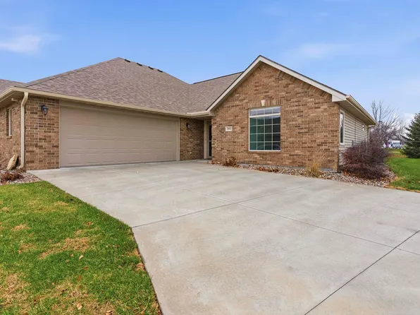 2913 Willowbend Ct, Manhattan, KS 66502