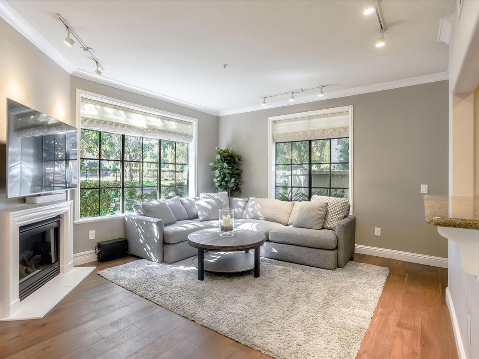 1st image of 633 Elm St APT 112