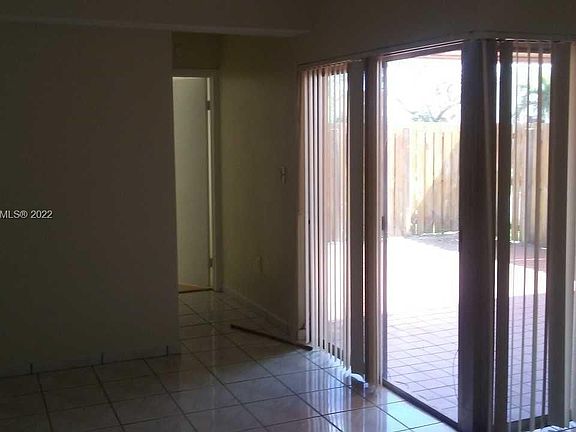 2nd image of 889 NE 214th Ln APT 1