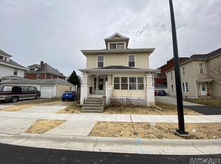 205 W Benton St, Wapakoneta, OH 45895