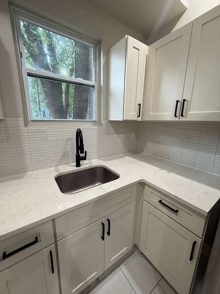 4 bed, 1200 sqft, $3,400 — Photo 4