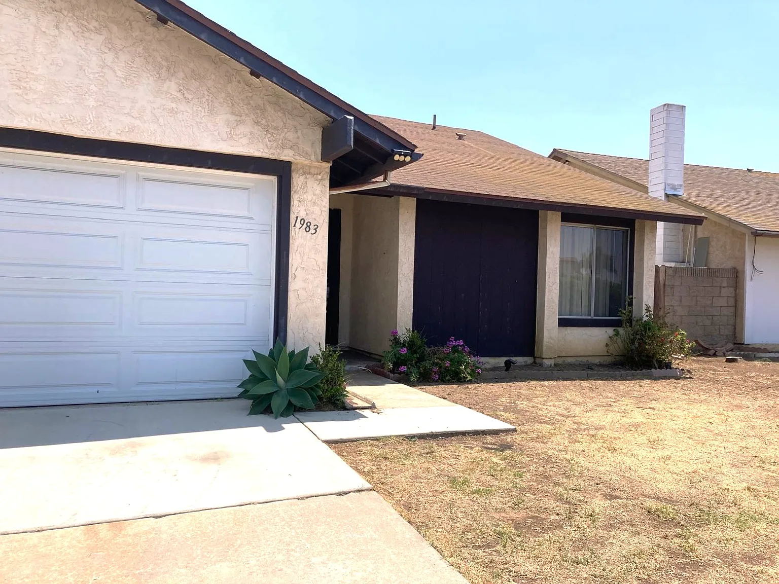 3 bed, 1296 sqft, $3,400 — Photo 1