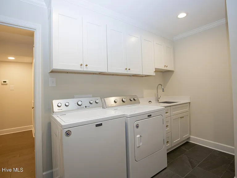 131 Racquet Ln — Photo 55