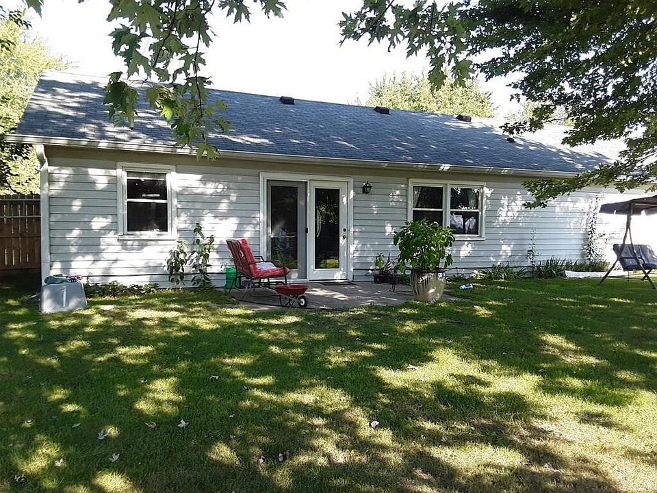 2nd image of 47 Oakden Ct