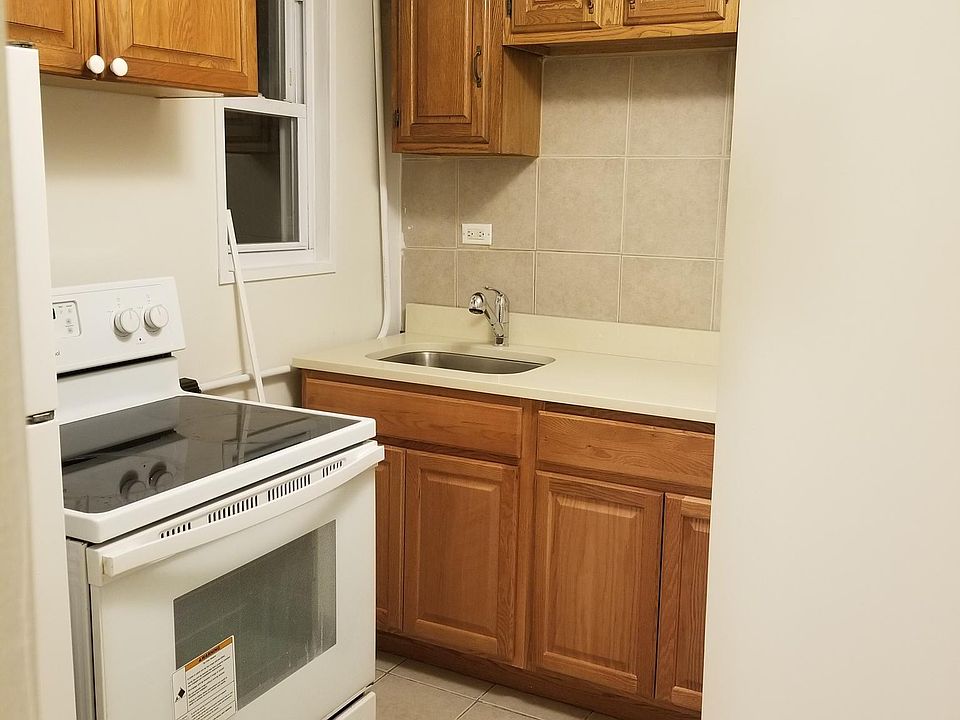 2nd image of 1707 Seddon St #1