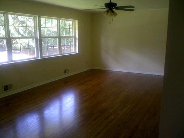 2nd image of 490 Holly Dr