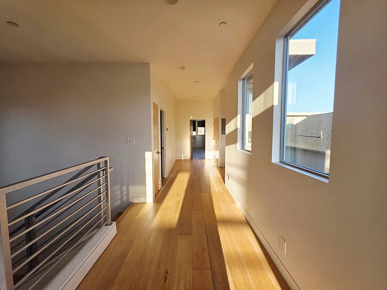 2830 Myrtle St — Photo 13