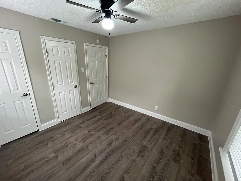 719 Fairwood Dr — Photo 11