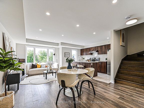 4th image of 15 Westmeath Ln #2916