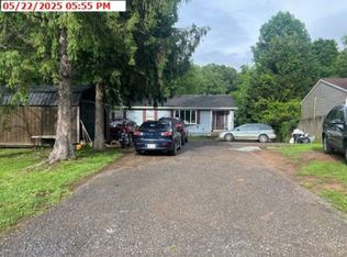 174 Emerson Dr, Falling Waters, WV 25419