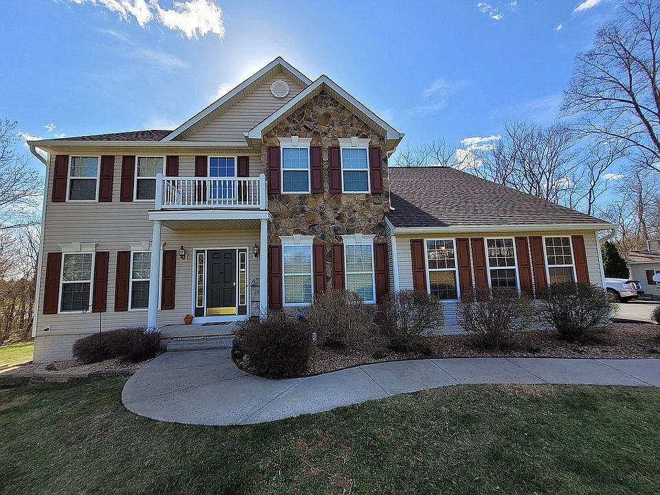2nd image of 279 Symington Dr