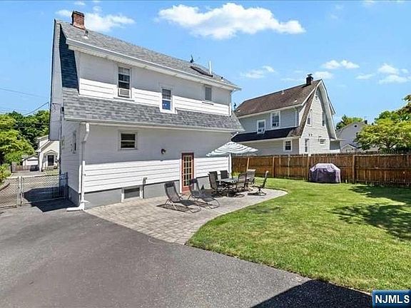 4th image of 146 Kensington Ave