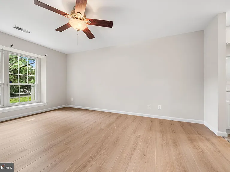 6607 Jupiter Hills Cir #E — Photo 16