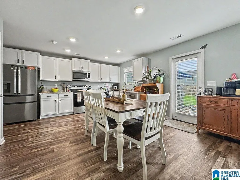 1230 Shaggy Bark Ln — Photo 6