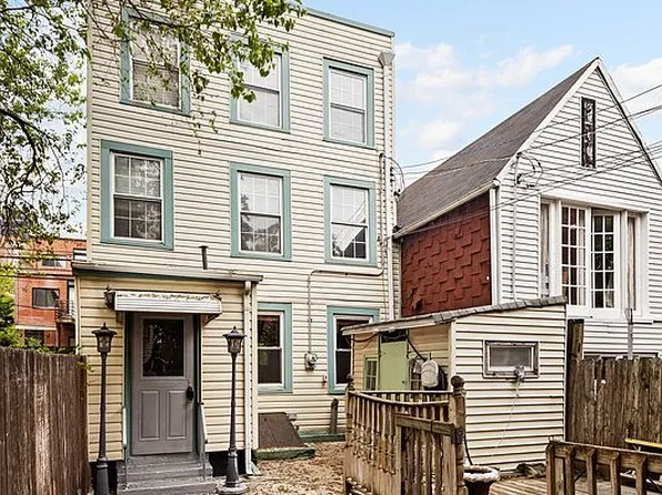 28 Dikeman St, Brooklyn, NY 11231