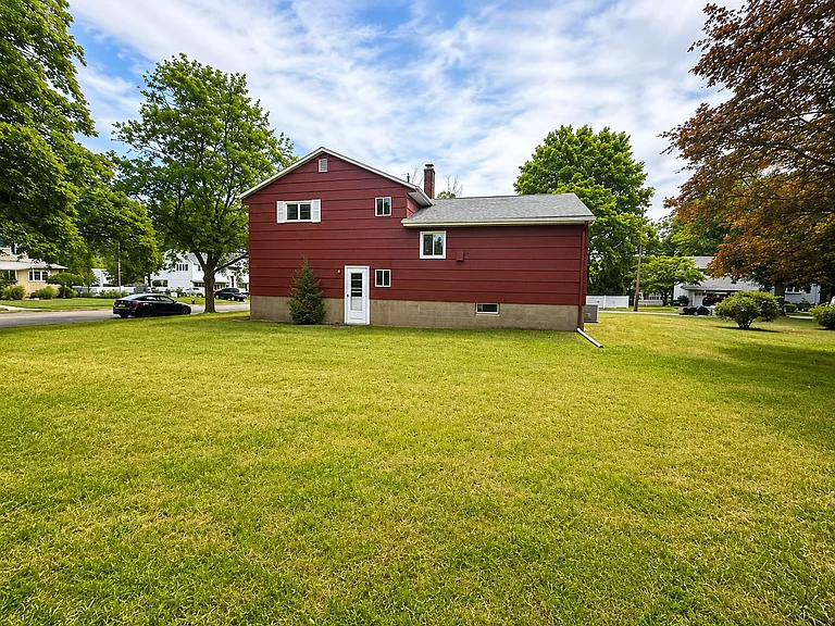 6 Rose Ct — Photo 17