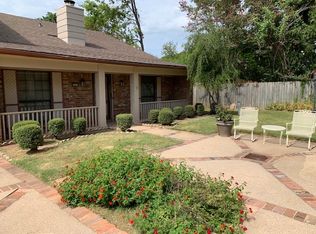 2624 Village Ln, Bossier City, LA 71112