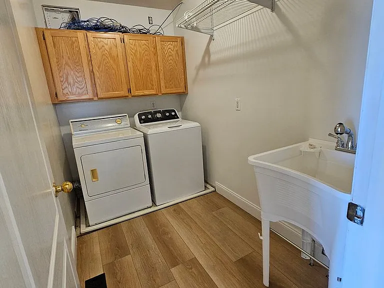 4698 Colander Dr — Photo 35