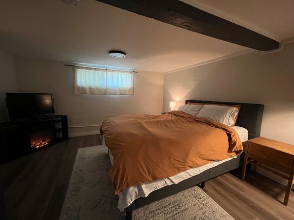 1947 S Ainsworth Ave