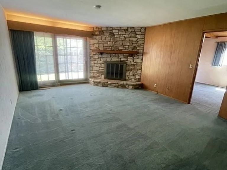 860 Prospect Hts — Photo 11