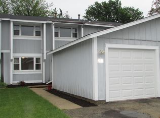 230 Karen Cir #230, Bolingbrook, IL