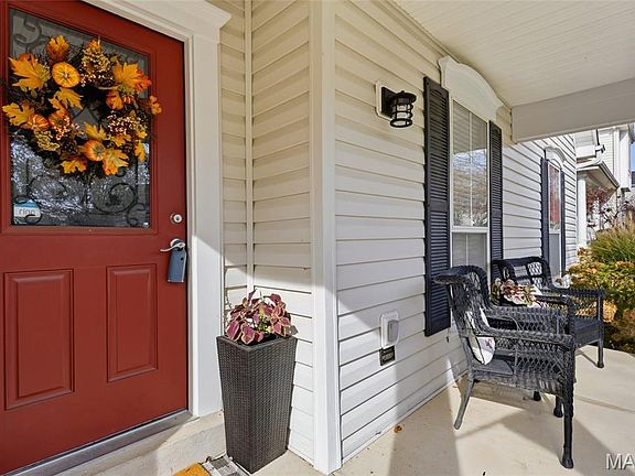 3rd image of 620 Summer Stone Dr