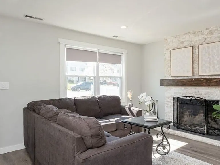 731 Orangedale Ave — Photo 9