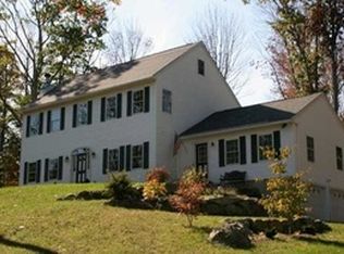 19 Heritage Oaks Ln, Blue Hill, ME 04614