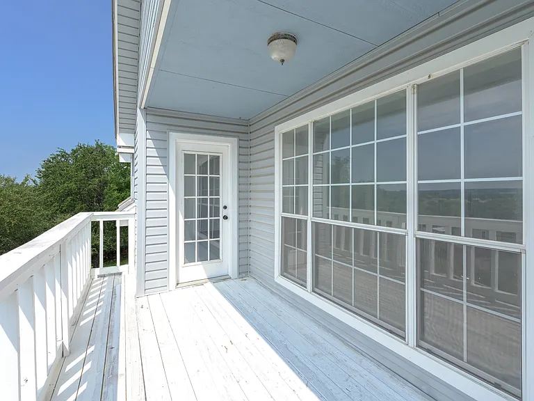1810 Mesa Oaks Cir — Photo 35