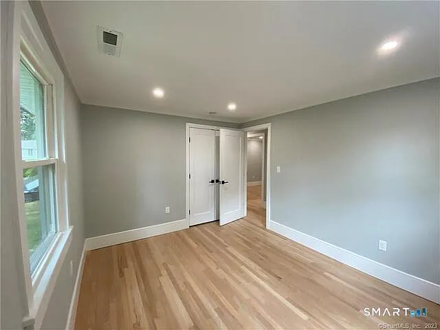 10 Donohue Dr — Photo 10