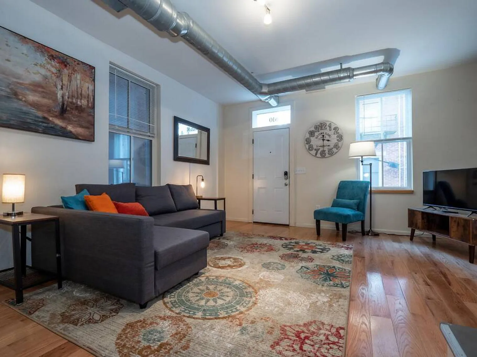 4 bed, 3.0 bath, 2960 sqft, $5,572 — Photo 3