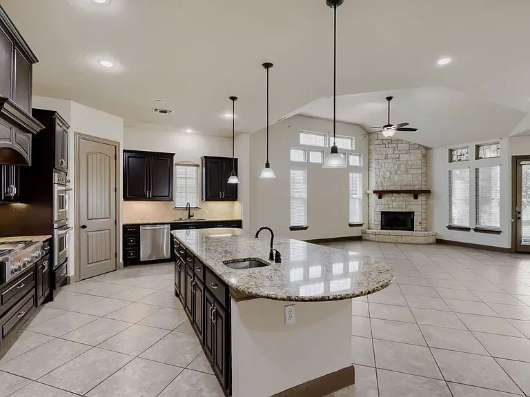 5923 Dewdrop Ln — Photo 7