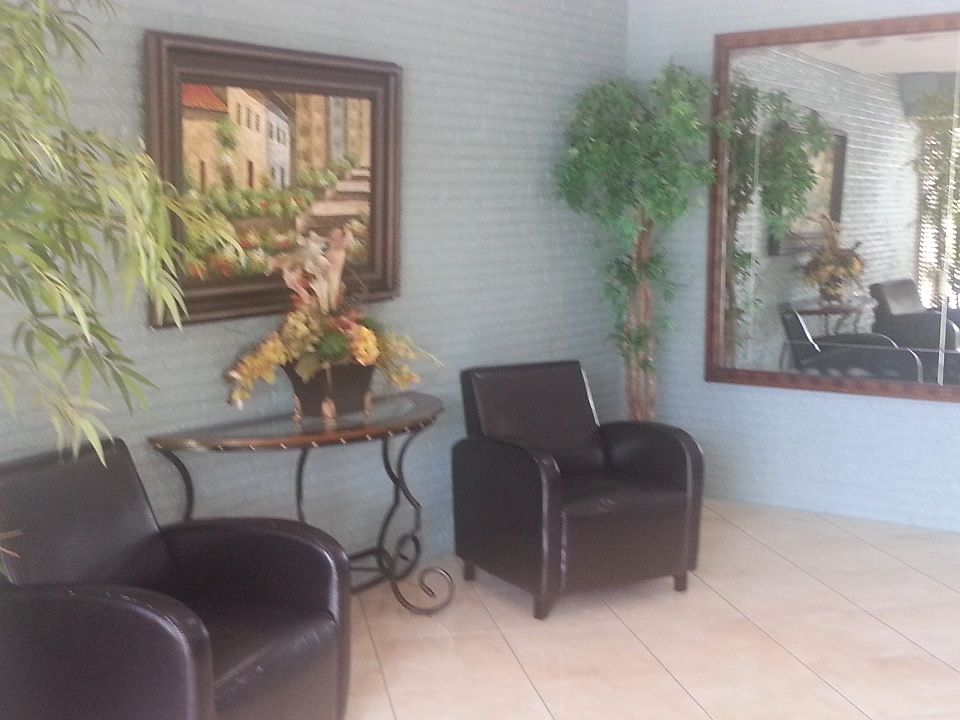 1st image of 16801 NE 14th Ave APT 102
