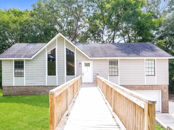 3015 Apple Valley Ln, Birmingham, AL 35215