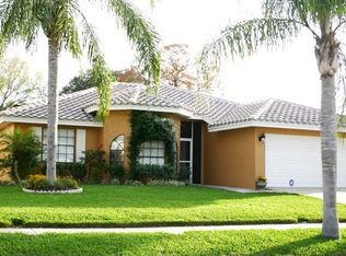 766 Saddlebrook Dr, Tarpon Springs, FL 34689