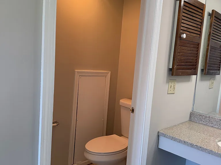 178 Berwick Pl #22M — Photo 11