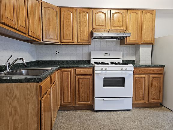 2nd image of 8 Bay 43rd St Floor 2