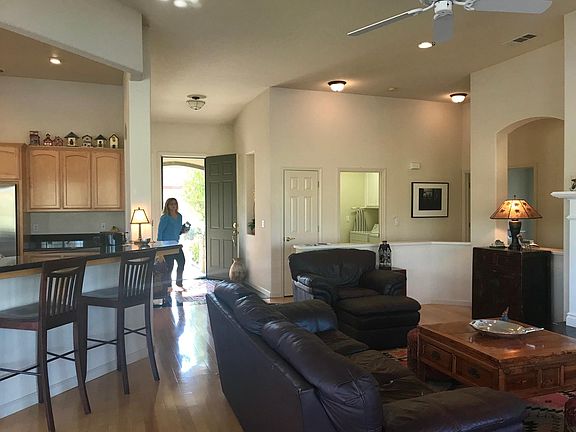 3rd image of 326 Mitchell Lake Ln #122