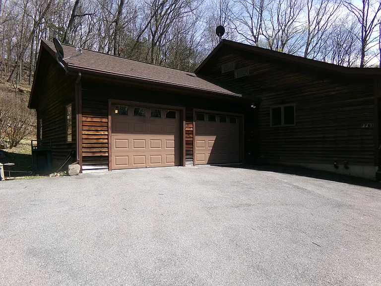 449 White Schoolhouse Rd — Photo 3