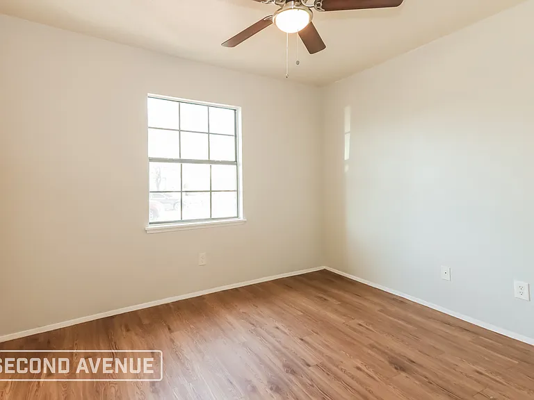 416 Woodcrest Way — Photo 18