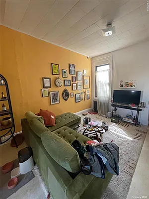 Rented by Carollo Real Estate | media 14