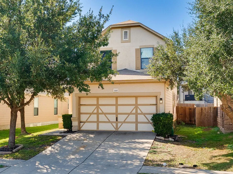 1119 Lonesome Oak Dr